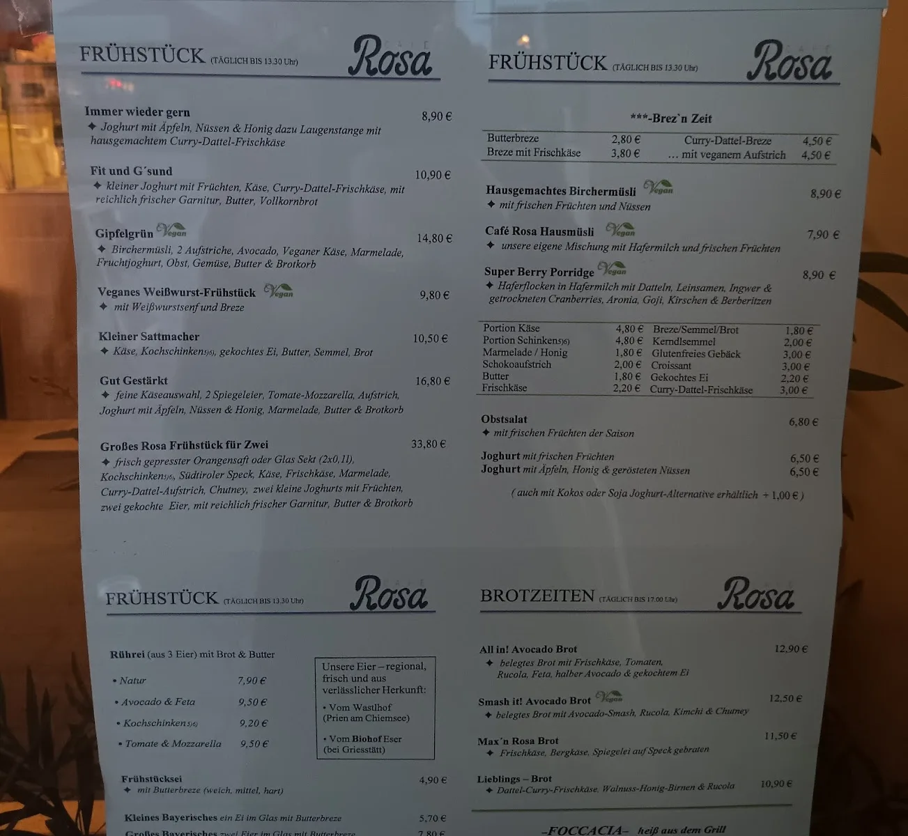 Torten und Kuchen im Café Rosa